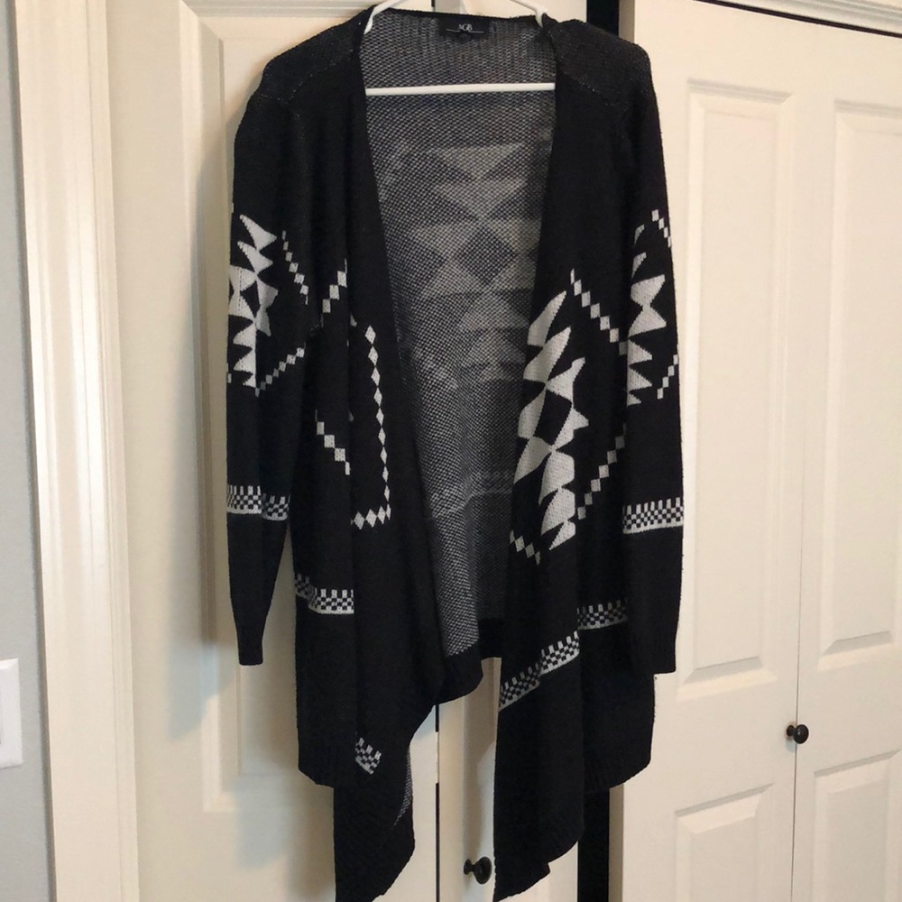 Long sleeve cardigan sweater